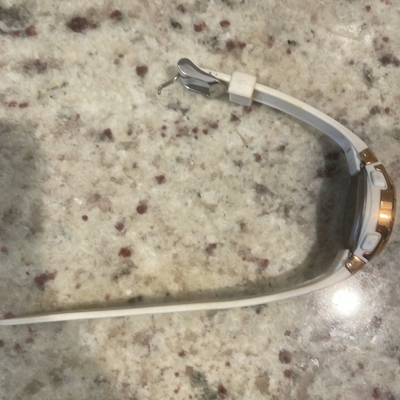 Rose gold and white digital watch. Lightly worn mild discoloration of band - Picture 2 of 4